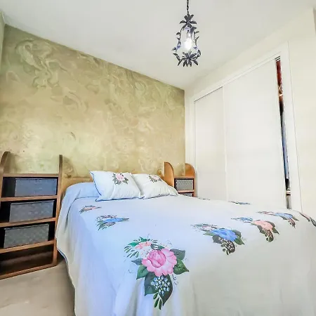 Διαμέρισμα 2 Bedroom In The Heart Of