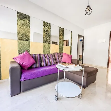 2 Bedroom In The Heart Of Nerja